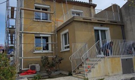 Rénovation de peinture du façade d'une maison à Béziers